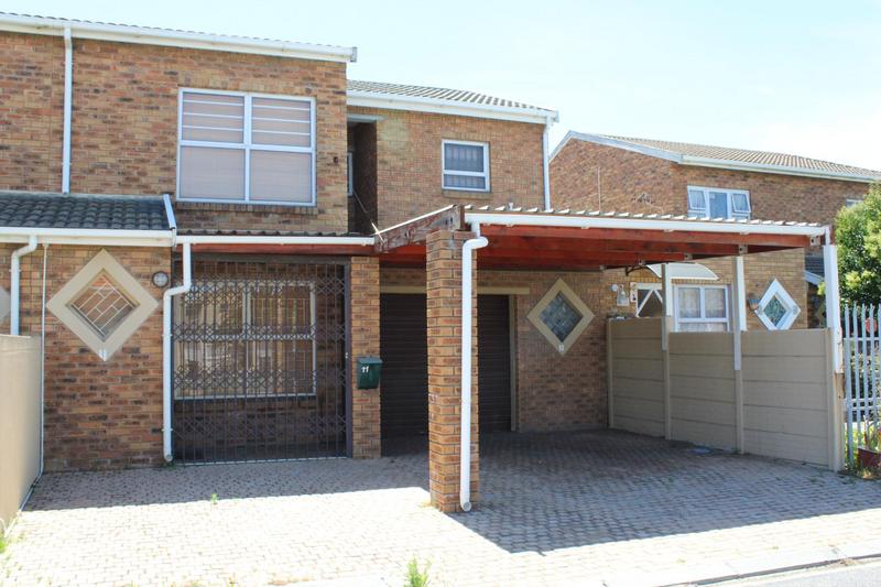 2 Bedroom Property for Sale in Glenwood Western Cape